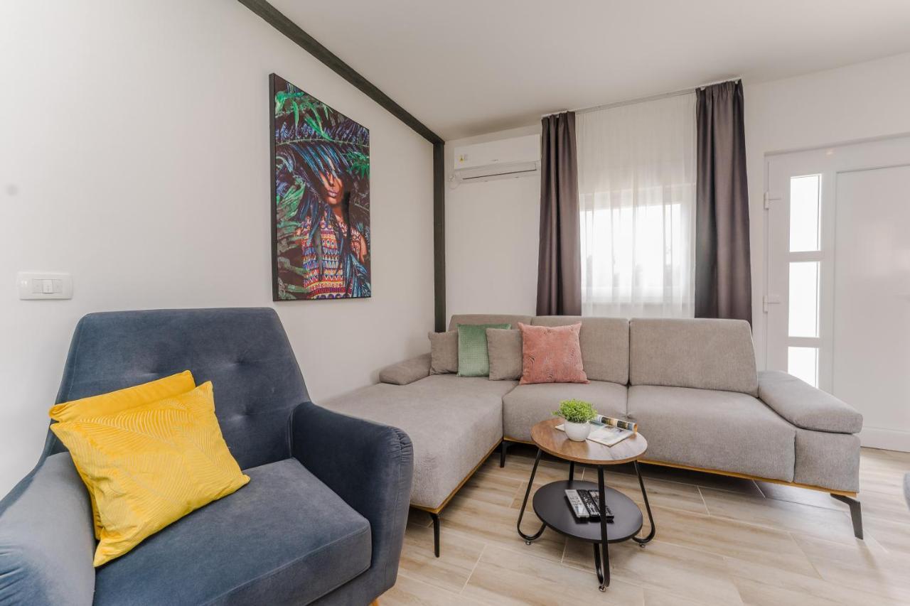 Apartmani Dmarie Privlaka  Exterior photo